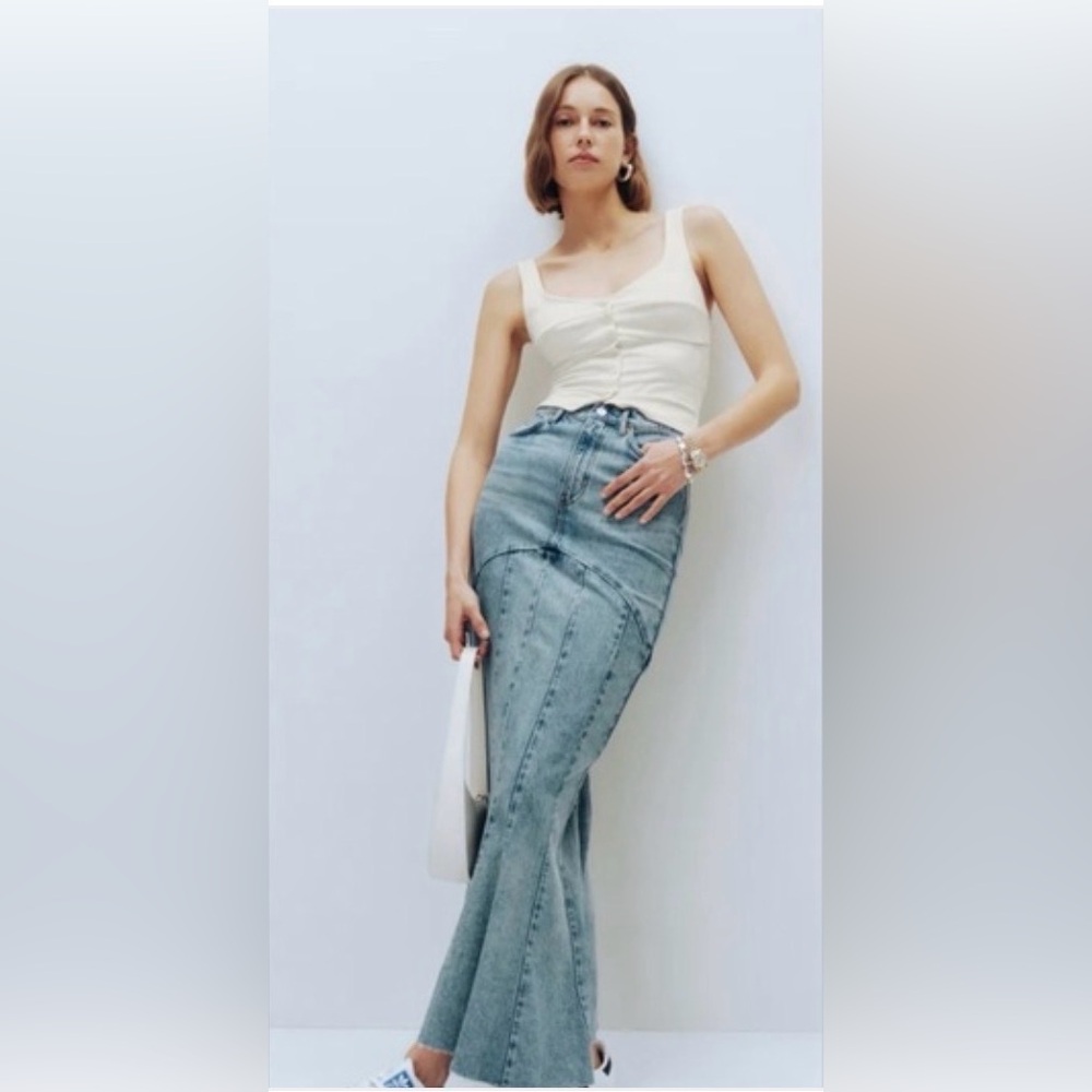 NWT Reformation Nara Denim Maxi Skirt, Color Malta, Size 28
